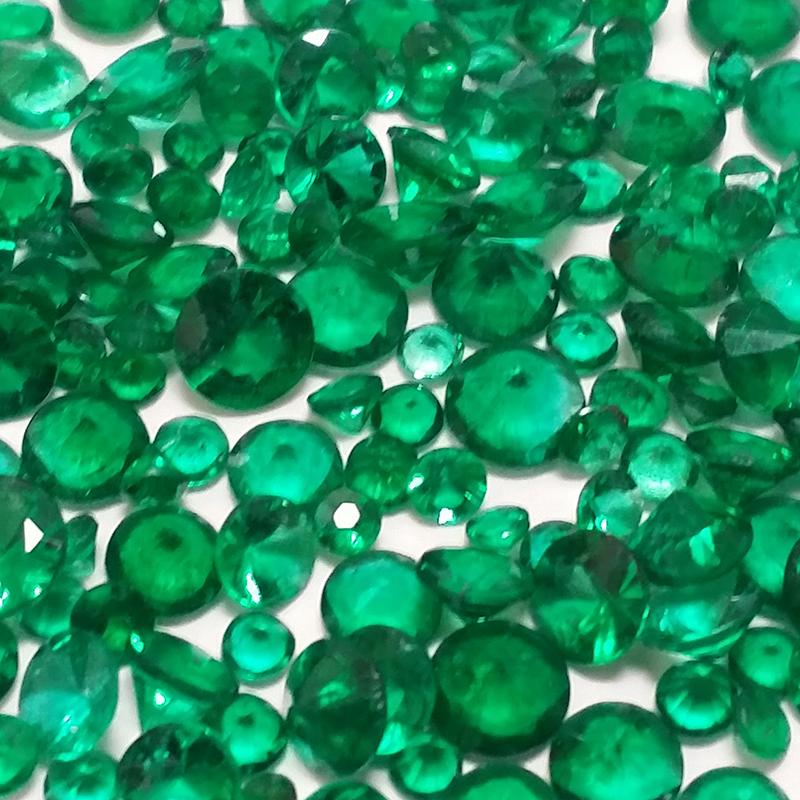 Loose Calibrated Diamond Cut Round Emerald Melee 1.8 mm - EMrd-melee.jpg