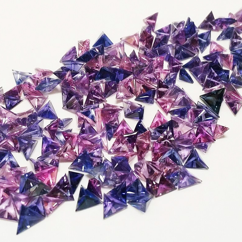Loose Assorted Triangle Purple Sapphire Melee (2.5 mm & up) - PUStr4up.jpg