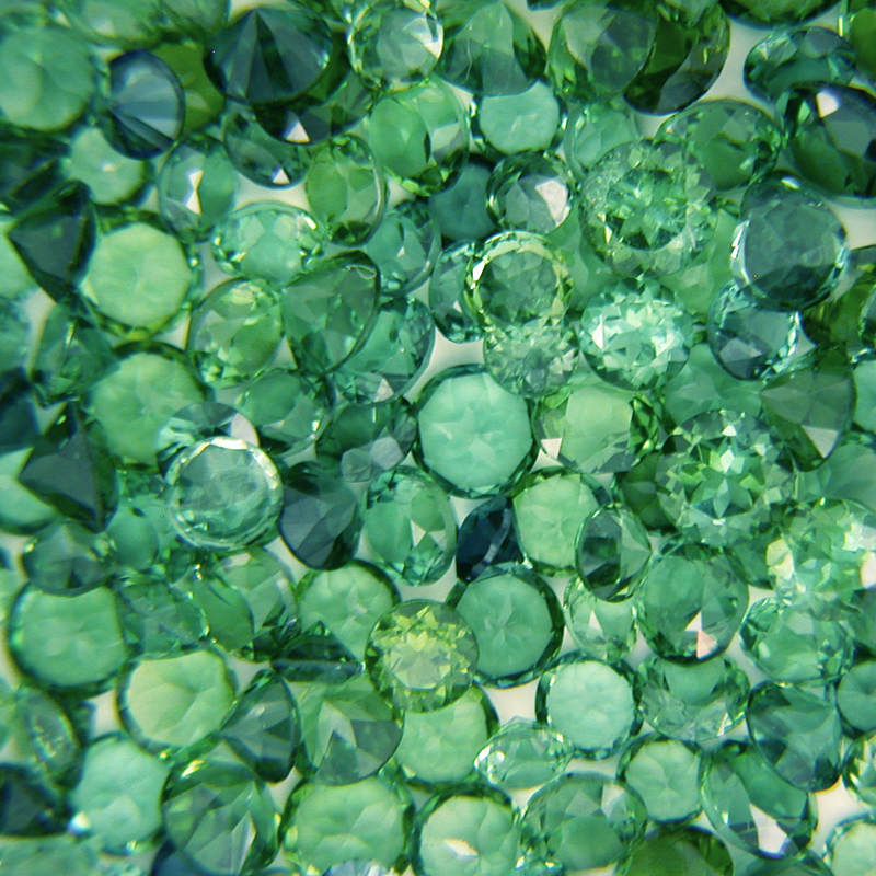 Loose Untreated Green Tourmaline Melee - &nbsp;2.5mm to 4.5mm round Green Tourmalines&nbsp; - GRTOmelee-rd.jpg
